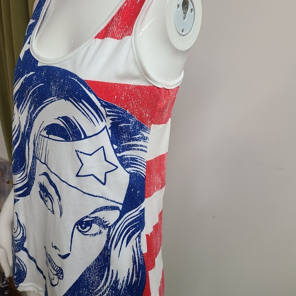 NWT DC COMICS Tank Top - Picture 6 of 9